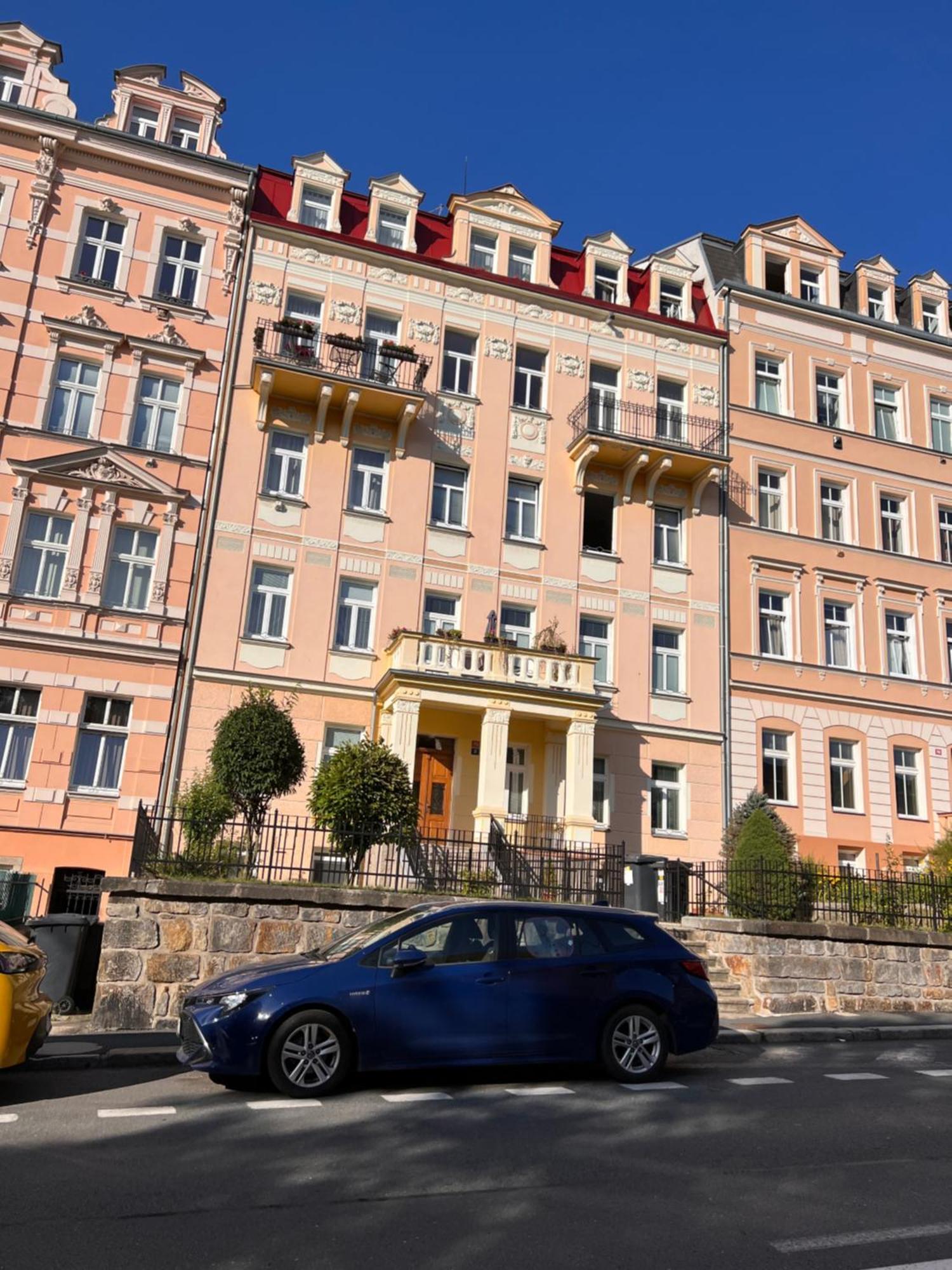Jurincom Apartments Na Vyhlidce Karlsbad Exterior foto